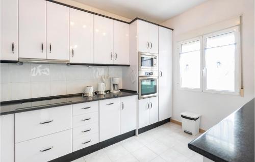  3 Bedroom Lovely Home In San Miguel De Salinas in San Miguel de Salinas