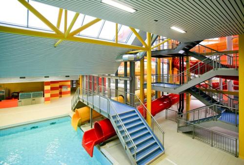 Water park, ViDa Prostorny 220 m2 3BR Apartman s Krbem a Zahradou, Idealni pro Rodiny in Praha-Troja