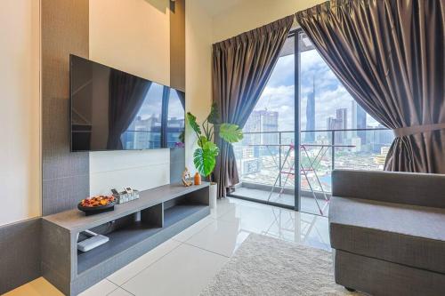 Continew Trx Corner 2-br, 2 Balconies City Views - Kuala Lumpur