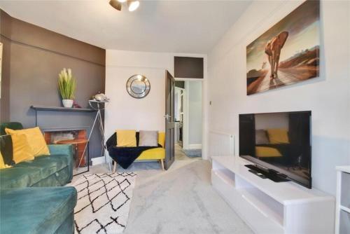 Kingsdown Apartment