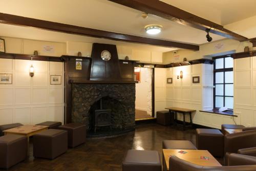 Drovers Arms Hotel - Photo 2 of 18