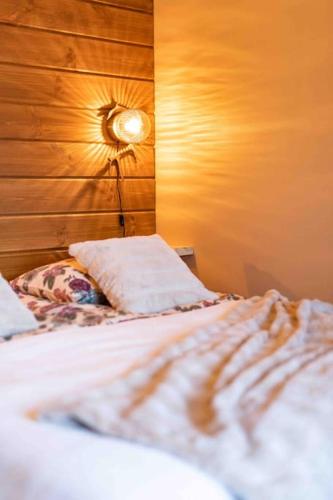 Ounas Orohat apartment