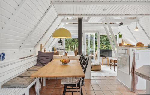  3 Bedroom Stunning Home In Ebeltoft in Ebeltoft