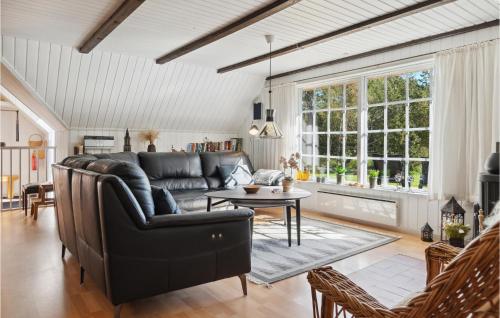  Three-Bedroom Holiday Home In Norre Nebel in Nørre Nebel