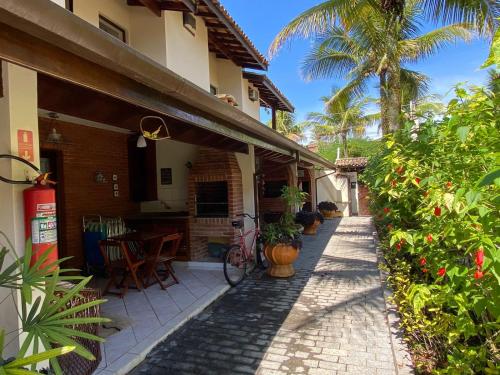 Sobrado em condomínio quase pé na areia em Juquehy Sobrado em condomínio quase pé na areia em Juquehy