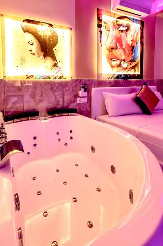 로마 Bed Cinecittadue 3성급 호텔 로비