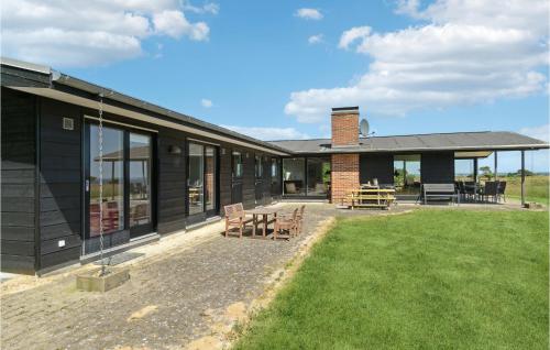  5 Bedroom Stunning Home In Knebel in Knebel