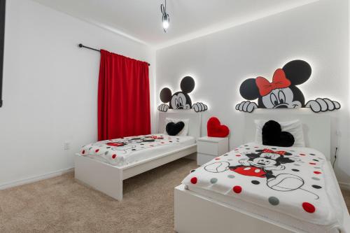Amazing 7Bdrms5.5BathPoolGame Room At Solterra in Davenport, USA