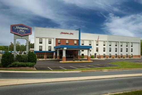 . Hampton Inn Seaford