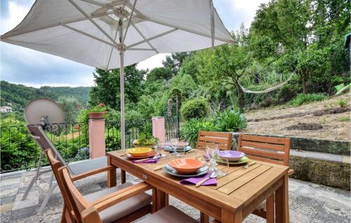  Amazing Apartment In Camogli With Wifi in Camogli