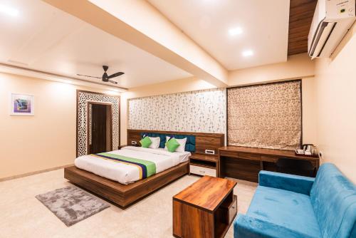 Lemon wood suites near Sant Dnyaneshwar's Samadhi Mandir