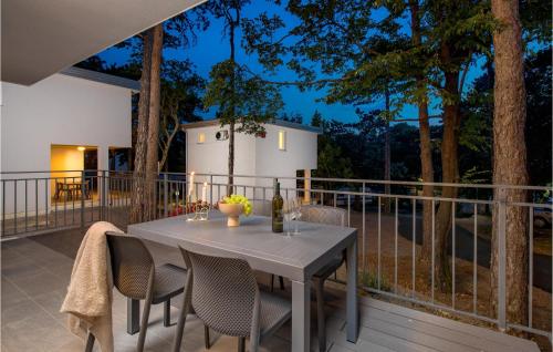 2 Bedroom Beautiful Home In Kraljevica