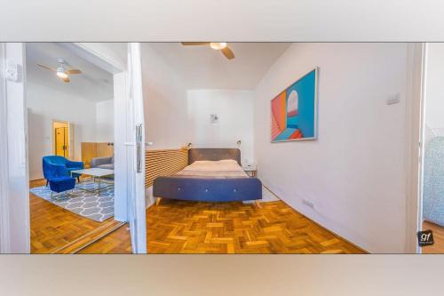 King's Little Hideout, Budapest