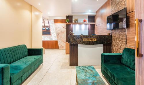 Lobby, Lemon wood suites near Sant Dnyaneshwar's Samadhi Mandir