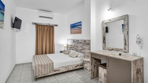 Evina Rooms & Suites - image 12
