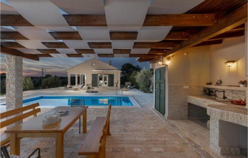 Peldbaseins, Villa Oliveto Smilcic in Smilcic