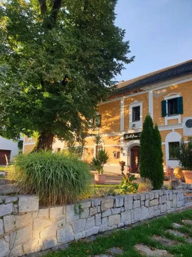 LINDENGUT - Boutique Hotel nahe IKUNA Park in Natternbach, Österreich