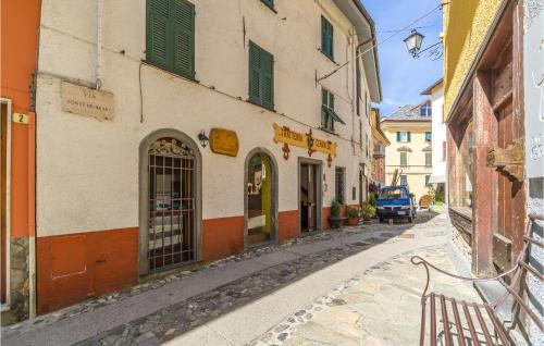  2 Bedroom Nice Apartment In Santo Stefano Daveto in Santo Stefano dʼAveto