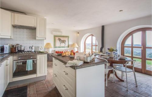 廚房, 貝拉維斯塔I號度假屋 (Villa Bellavista) in 泰韋里納卡斯蒂廖內