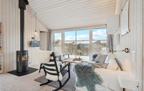  3 Bedroom Cozy Home In Lundby in Lundby