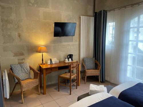 room detail thumbnail 1