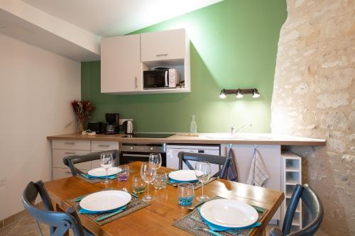 Kitchen, La Palmeraie de Distre - Avec jardin in Distre