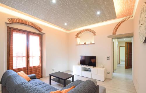 4 Bedroom Amazing Home In Cortona in Fratticciola
