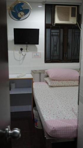 New Mandarin Guesthouse - Photo 1