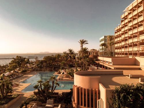 . Bikini Island & Mountain Hotel Es Trenc -Adults only-