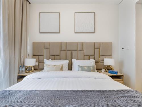 ALiving Elegant 2BR plus Maid's Room I Aykon City, Business Bay- 4016, Dubai (foto 5)