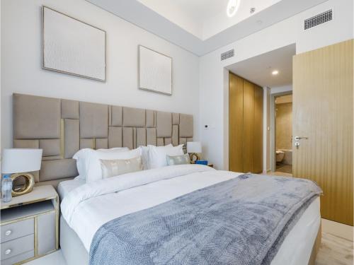ALiving Elegant 2BR plus Maid's Room I Aykon City, Business Bay- 4016, Dubai (foto 4)