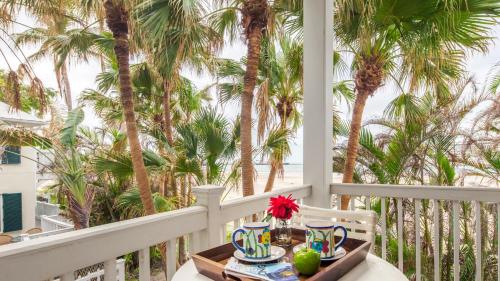 Promenade to Paradise by Last Key Realty - image 3