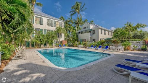 Two-Bedroom Deluxe Apartment with Ocean View image 10