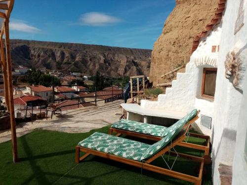 Creatively designed CaveHouse with jacuzzi in Gorafe