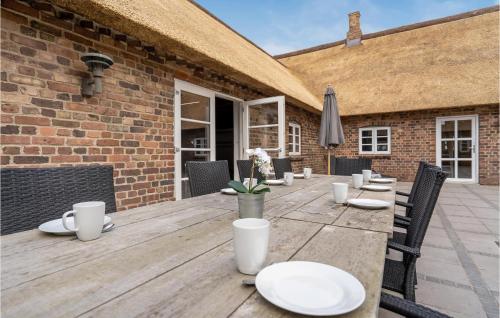 Viesnīcas āriene, Lovely Home In Tim With Sauna in Tim