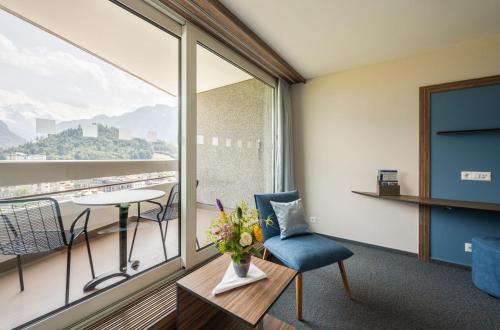 Metropole Swiss Quality Hotel - image 11
