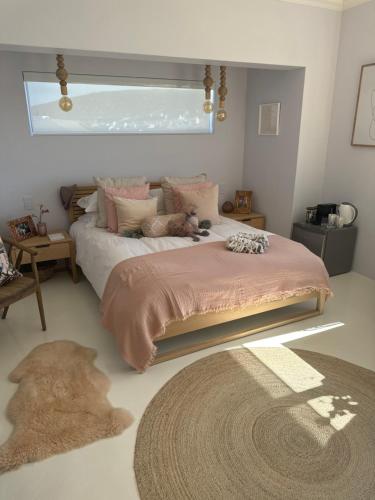 105 on Beach, Flamingo Room, Stompneusbaai (foto 9)
