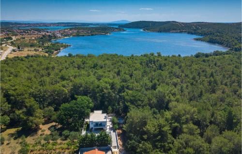Villa Stribor, Pula