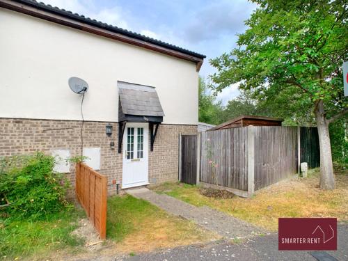 Létesítmények, Bracknell - 1 Bedroom House With Garden in Crown Wood