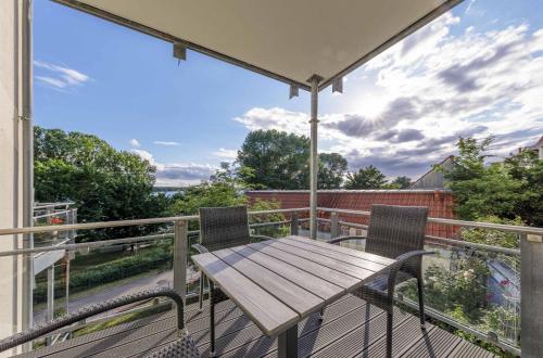 Jolle mit Balkon und Müritzblick in Waren Müritz, Deutschland