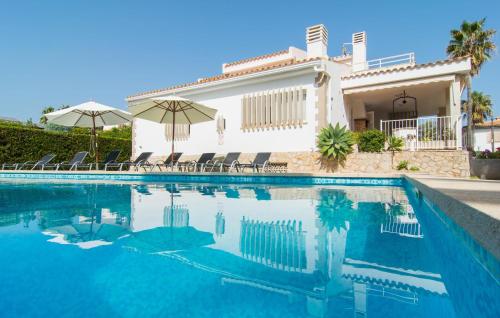 4 Bedroom Beautiful Home In Pollença