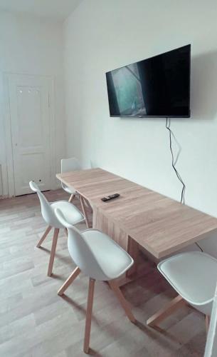 Große & Moderne 4-Zimmer Wohnung in 萊爾特