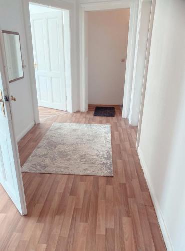 Große & Moderne 4-Zimmer Wohnung in 萊爾特