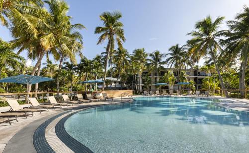 สระว่ายน้ำ, La Siesta Resort & Villas in อิสลาโมราดา (FL)