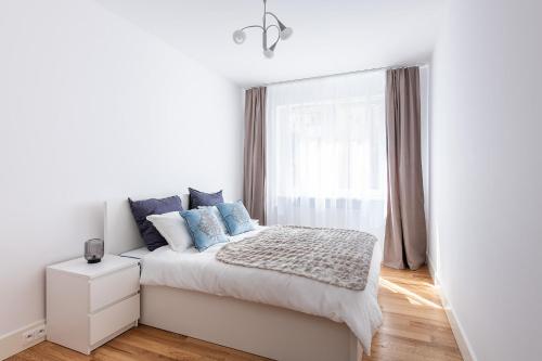 Sadyba apartament, Warsaw