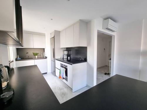 85m2 Grandes Terrasses - 2 chambres in ปวงต์ ครัวเซต