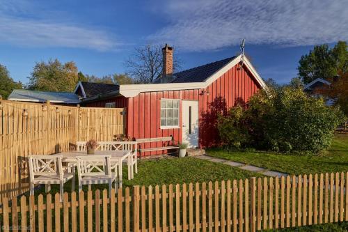 Koselig hytte på gårdstun i Oslo, Oslo