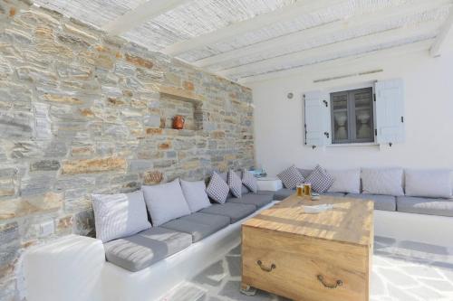Galani, Immaculate Home with Private Pool & Beach View in Kastraki, Naxos, Кастраки (фото 4)