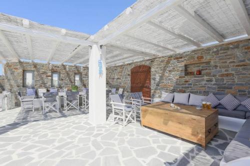 Galani, Immaculate Home with Private Pool & Beach View in Kastraki, Naxos, Кастраки (фото 9)