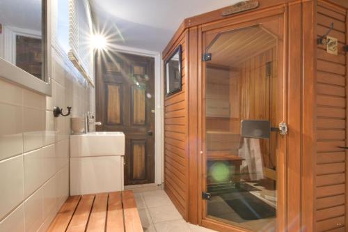 Le petit Manoir Spa et Vue sur rivière St Maurice (Le petit Manoir Spa et Vue sur riviere St Maurice) in Grandes-Piles (QC)